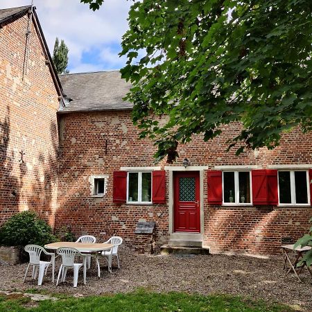 Uw Eigen Boerderij Bij Le Moulin De La Place Hargicourt Esterno foto